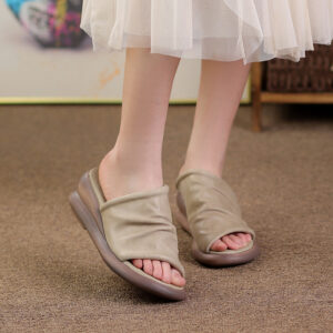 Summer Leather Slippers Women’s Outdoor Vintage Crumpled Sandals Wedge