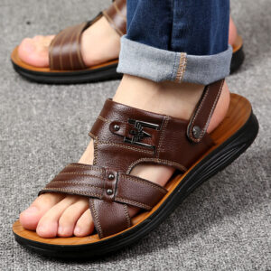 Sandals Leather Casual Non-slip Beach Shoes Men’s First Layer Leather Slippers