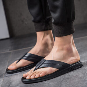 Men’s Summer Flip-flops Leather Flip-flops Beach Slippers