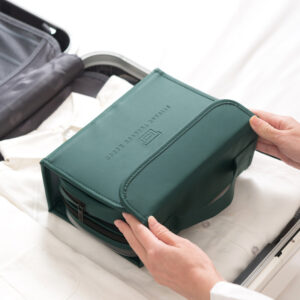 Detachable And Foldable Travel Toiletry Storage Bag