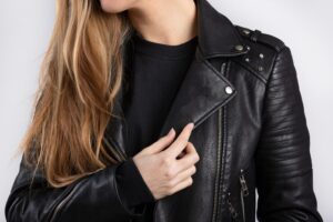 Lees meer over het artikel New leather clothes fashion?